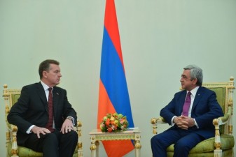 Посол Австралии вручил верительные грамоты президенту Армении