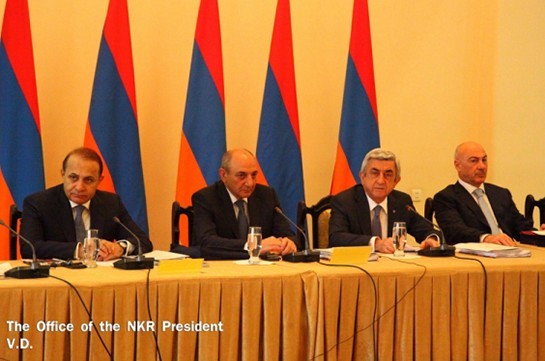 Бако Саакян: Армянский народ обладает отличительной способностью сплачиваться в судьбоносные моменты