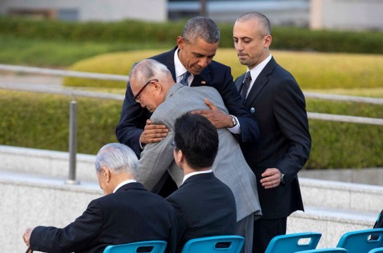 Обама выступил в Хиросиме: Нужно стремиться к миру без ядерного оружия