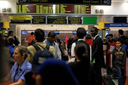 Сбой компьютера в аэропорту Нью-Йорка вызвал огромные очереди