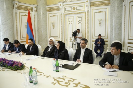 Для Армении важно углубление сотрудничества с Ираном – премьер