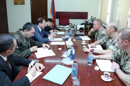 В Армении находится делегация ВС Великобритании
