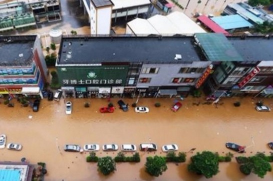 Число погибших от проливных дождей в Китае достигло 114 человек