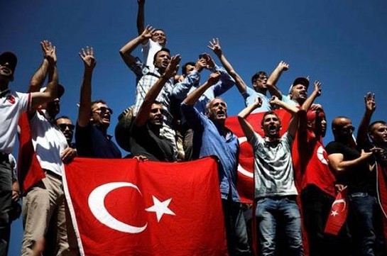 В Турции 42 журналистам предъявлен ордер на арест