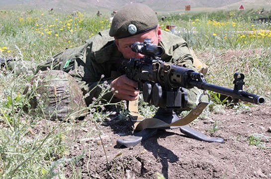 В военной базе ЮВО в Армении начались состязания среди снайперов