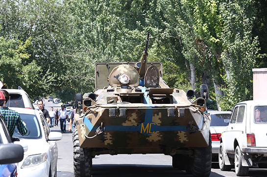 СНБ Армении: Ряд членов вооруженной группировки находится на территории полка против своей воли