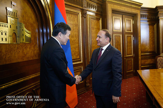 Премьер Армении обсудил с замминистра коммерции Китая перспективы двустороннего сотрудничества
