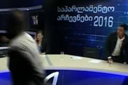 Азербайджанский депутат оскорбил оппонента и устроил драку в прямом эфире грузинского телеканала