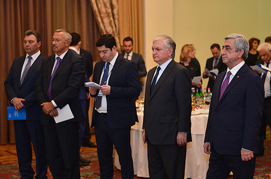 Состоялся прием в честь участников Ереванского международного форума