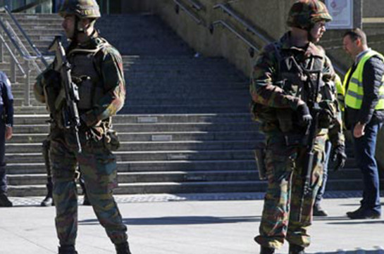 Вооруженные мужчины ворвались в торговый центр в Бельгии