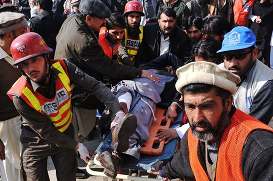 ИГ взяло на себя ответственность за атаку на полицейский колледж в Пакистане