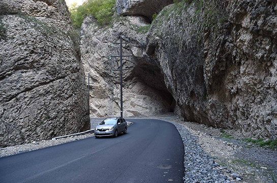 Посредники МГ ОБСЕ опробовали новую автодорогу из Карабаха в Армению