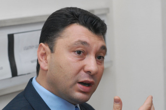 Шармазанов: Активность Азербайджана на границе обусловлена невыгодными позициями в переговорах