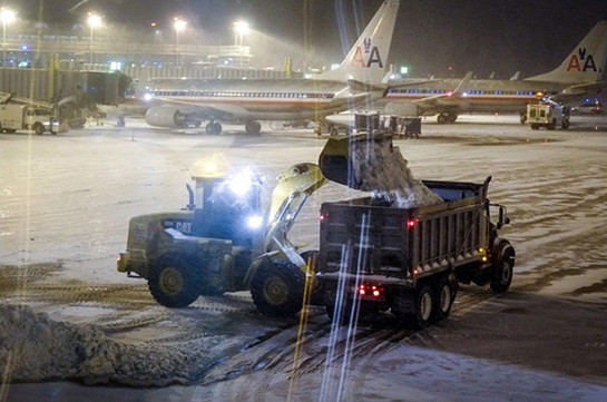 В аэропортах Москвы отменили более 40 рейсов из-за непогоды