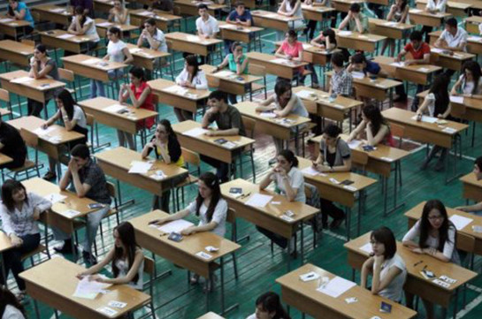 В Азербайджане 22% учеников 7-8 классов набрали 0 балов на экзаменах по родному языку