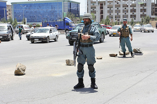 В Афганистане при нападении боевиков погибли 16 полицейских