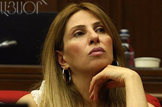Արմեն Մարտիրոսյանը չի ապտակել և հարգում է ուրիշի կարծիքը. Պարզաբանում է Զարուհի Փոստանջյանը