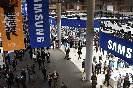 Акции Samsung дешевеют на фоне ареста главы корпорации