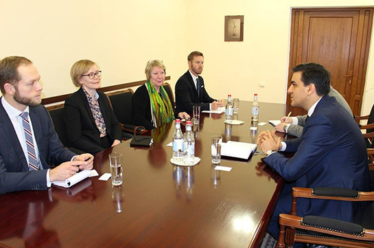 Омбудсмен Армении обсудил с послом Швеции сотрудничество в сфере прав человека