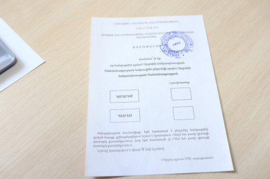 В Нагорно-Карабахской Республике стартовал референдум. За что голосует Арцах?