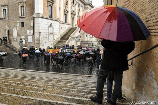 В результате стрельбы в Риме пострадали четыре человека