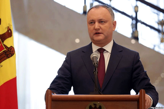 Президент Молдавии внес в парламент инициативу о расширении своих полномочий