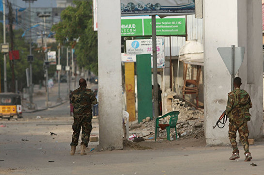 10 человек погибли в результате атаки боевиков на Сомали
