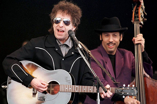 Боб Дилан не получит деньги Нобелевского фонда при отказе читать лекцию