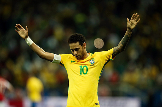 Сборная Бразилии с крупним счетом обыграла Парагвай
