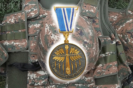 Военнослужащий Армии обороны НКР Артак Рафаелян посмертно награжден медалью "За боевые заслуги"