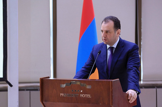 Министр обороны Армении принял участие в работе Армяно-российской военно-промышленной конференции