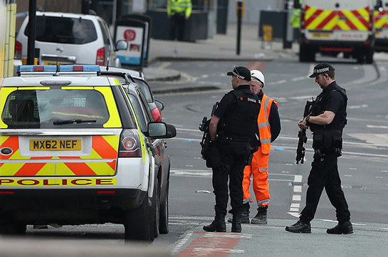 В Манчестере арестовали трех человек в связи с терактом на стадионе