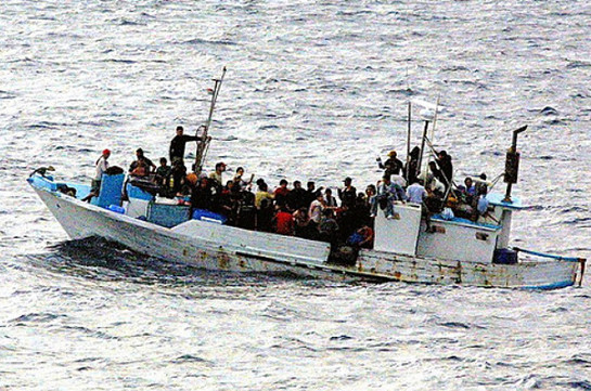 У берегов Ливии утонули два десятка мигрантов