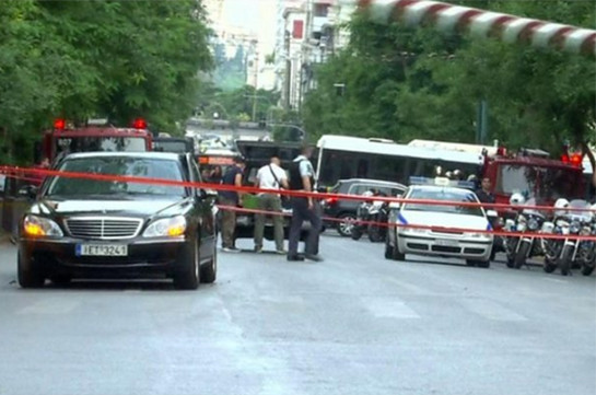 Աթենքում պայթեցվել է Հունաստանի նախկին վարչապետի մեքենան