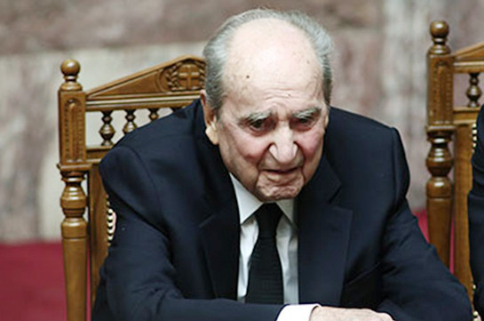 Бывший премьер Греции Мицотакис скончался на 99-м году жизни