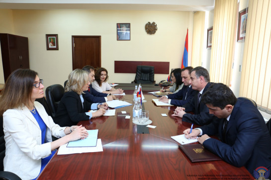 Минобороны Армении призвало МККК организовать посещение в Баку Завена Карапетяна