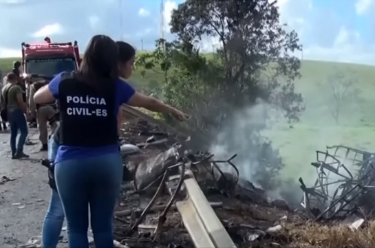 Страшная авария в Бразилии унесла жизни 21 человека (Видео)