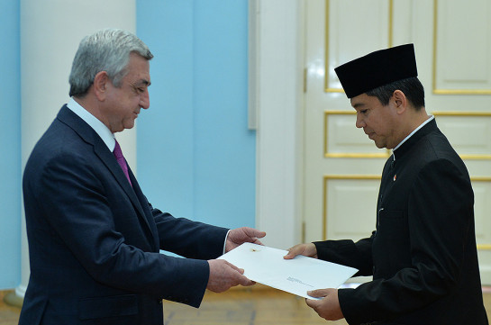 Посол Индонезии вручил верительные грамоты президенту Армении