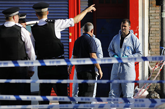 Подозреваемого в наезде на прихожан мечети в Лондоне обвинили в терроризме