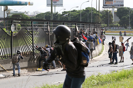 В Венесуэле напали на парламент