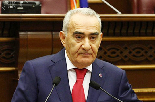 Саакян: Народ должен принять, что в предстоящем страной должен управлять Серж Саргсян