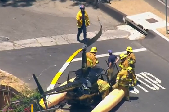 На улице Лос-Анджелеса вертолет совершил жесткую посадку (Видео)