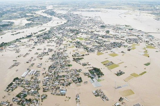 В японской префектуре Акита рекордные ливни затопили почти 500 домов