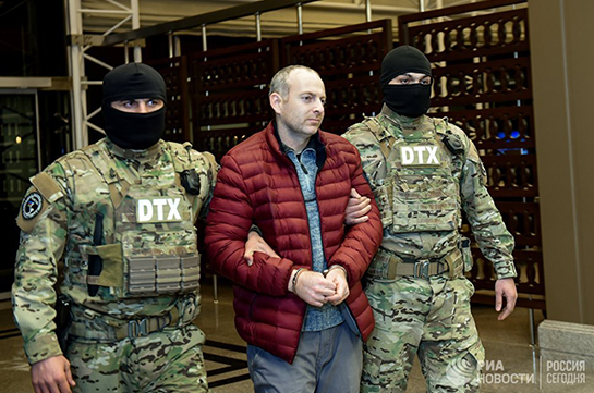 Экстрадиция блогера Лапшина пока невозможна, заявил адвокат