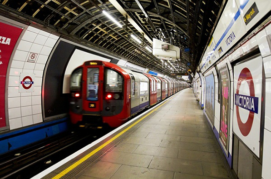 Լոնդոնի մետրոյի գնացքում հրդեհ է բռնկվել