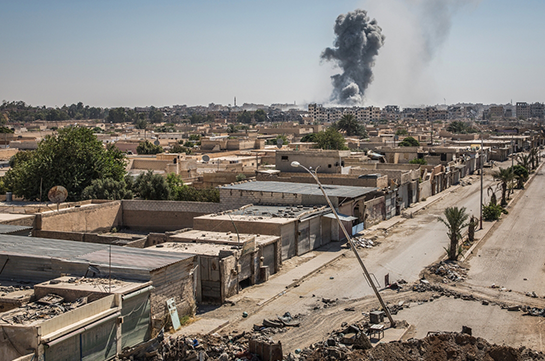 СМИ: жертвами ударов ВВС коалиции в Ракке стали свыше 40 мирных жителей
