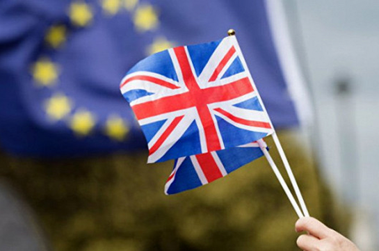 Telegraph: мигранты из ЕС после Brexit могут остаться без пособий в Великобритании