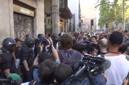 В Барселоне разогнали митинг противников исламизации Европы