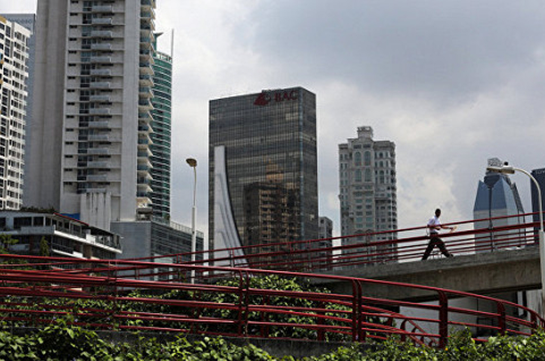 Панама с октября вводит визы для граждан кризисной Венесуэлы