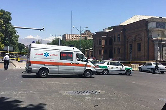 В Иране перевернулся автобус, одиннадцать человек погибли